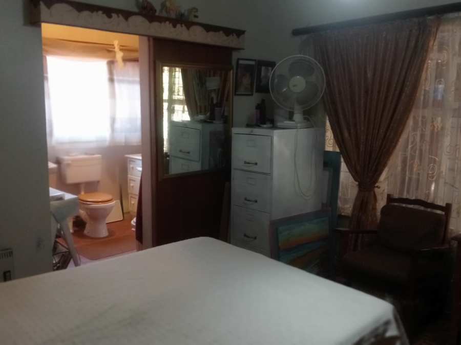 4 Bedroom Property for Sale in Generaal De Wet Free State